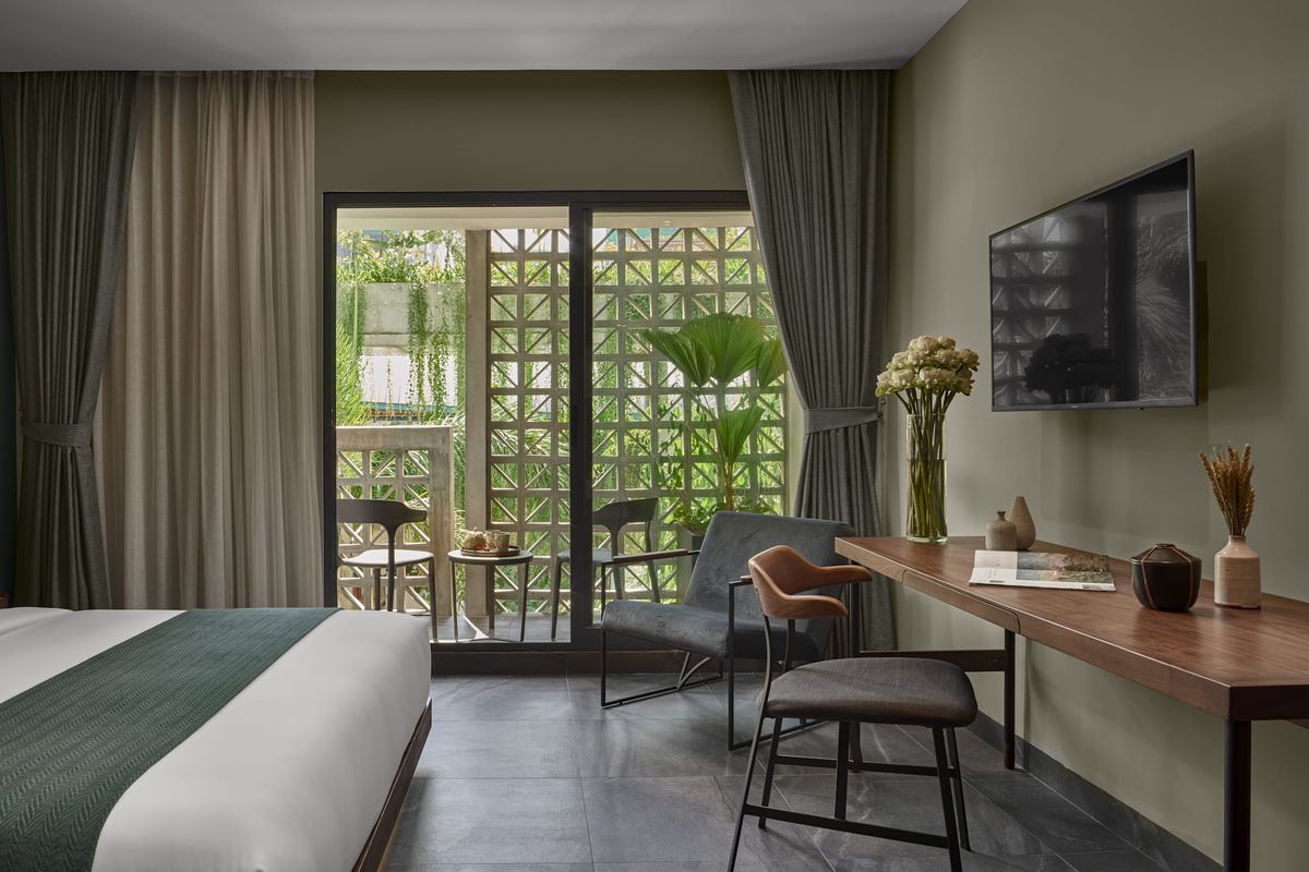Baitong Hotel & Resort