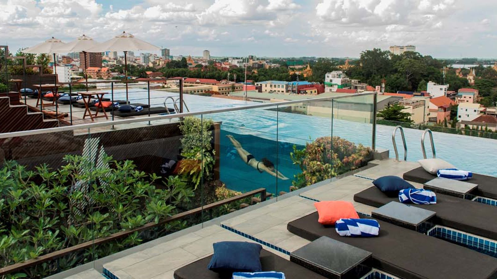 Aquarius Hotel and Urban Resort