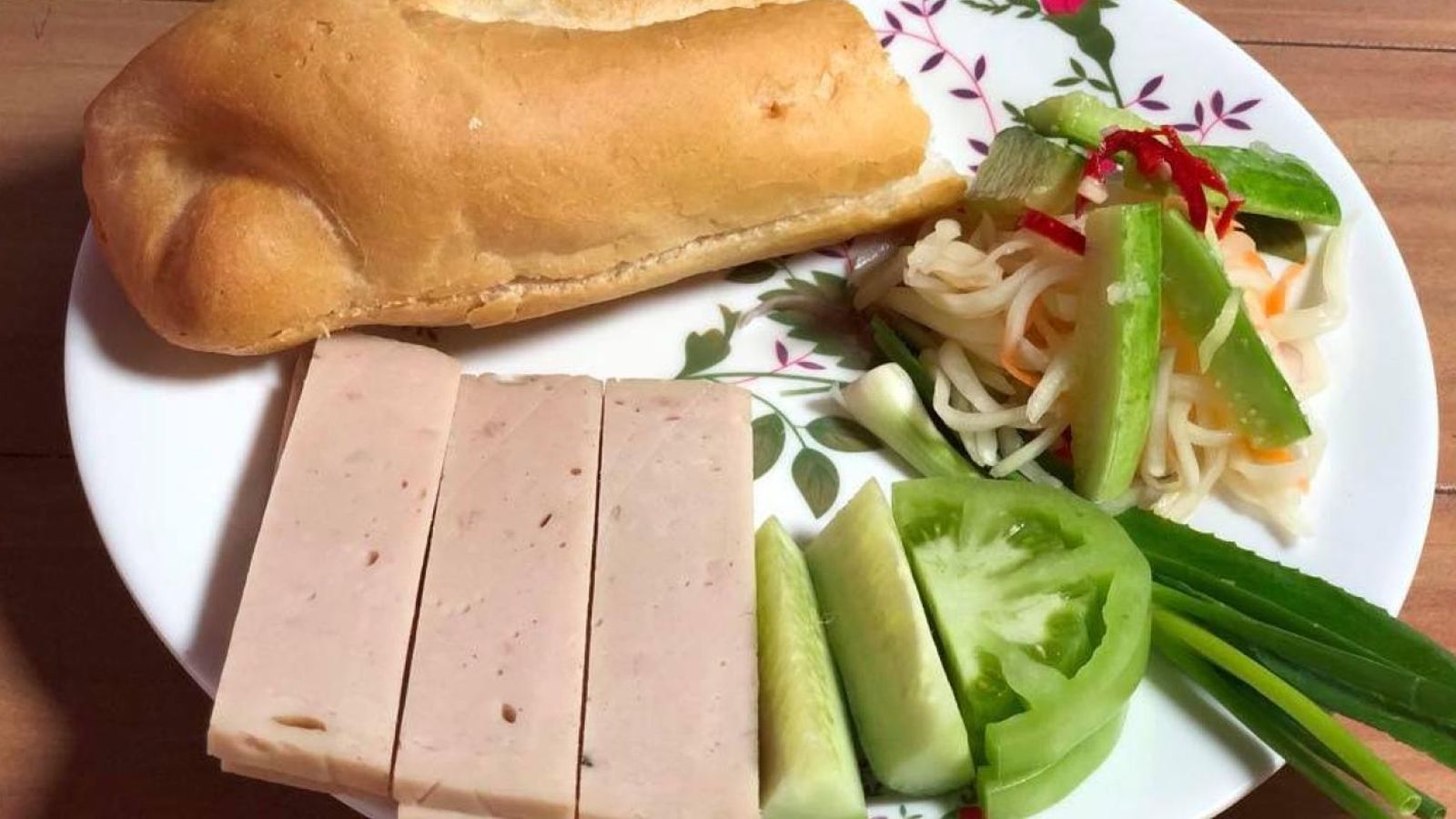 Top 10 street food You Must Try in Phnom Penh, Cambodia