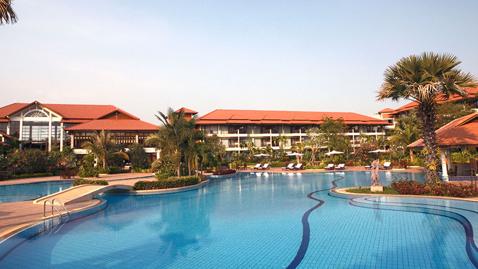 Angkor Palace Resort & Spa