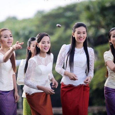 wp:org:wp-content/uploads/2024/08/10131844/Khmer-game-Bos-Angkunh-3.jpg
