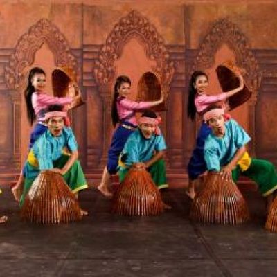 wp:org:wp-content/uploads/2024/08/05132546/Robam-Nesat-or-Khmer-Fishing-Dance.jpg