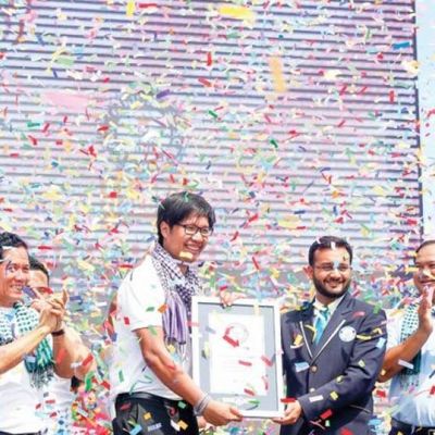 wp:org:wp-content/uploads/2024/08/10134907/krama-khmer-scarf-4.jpg
