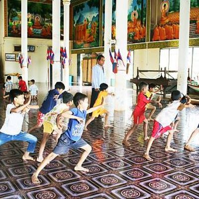 wp:org:wp-content/uploads/2024/08/17083452/Lakhaon-Khaol-Male-Masked-Theatre-3.jpg