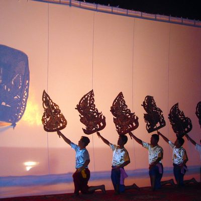 wp:org:wp-content/uploads/2024/08/05134538/Sbaek-Lakhaoun-Khmer-Shadow-Theatre-4.jpg