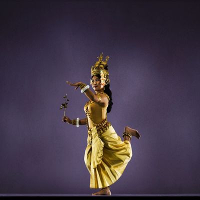 wp:org:wp-content/uploads/2024/08/10130333/Apasara-dance-5.jpg
