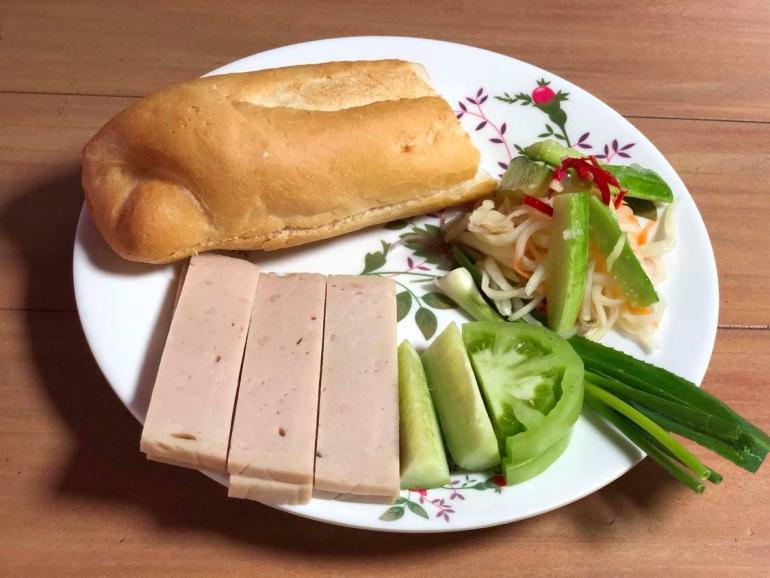 Num Pang Pate